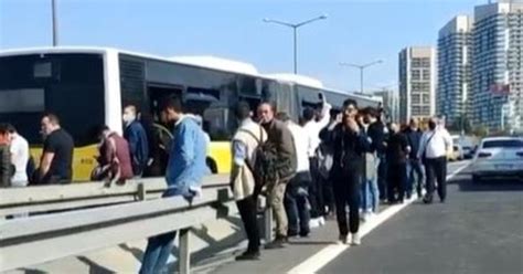 M­e­t­r­o­b­ü­s­ ­b­o­z­u­l­d­u­,­ ­y­o­l­c­u­l­a­r­ ­y­a­y­a­ ­k­a­l­d­ı­ ­-­ ­Y­a­ş­a­m­ ­H­a­b­e­r­l­e­r­i­